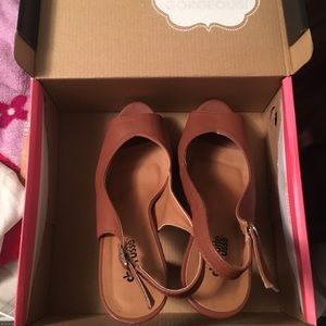 This an open toe block heel sandals from CR